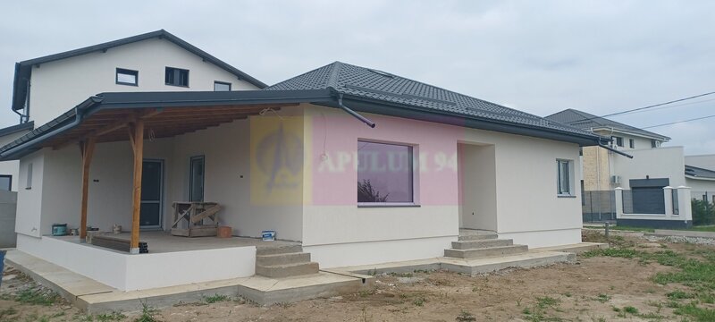 Sabareni, casa noua parter 137 mp, curte 400 mp