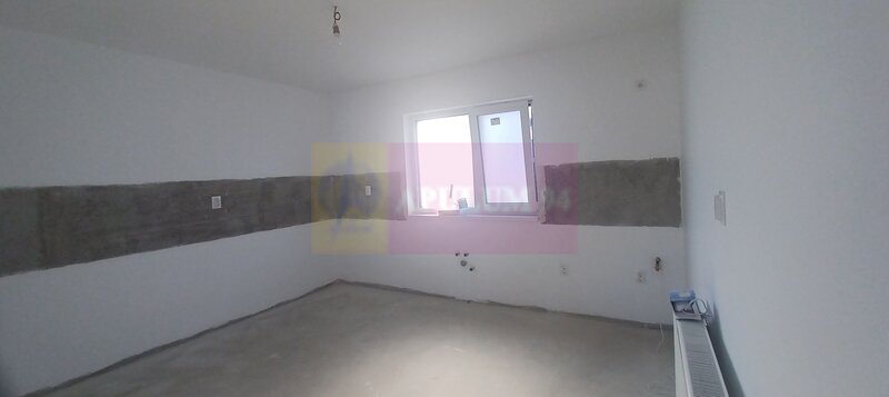 Sabareni, casa noua parter 137 mp, curte 400 mp
